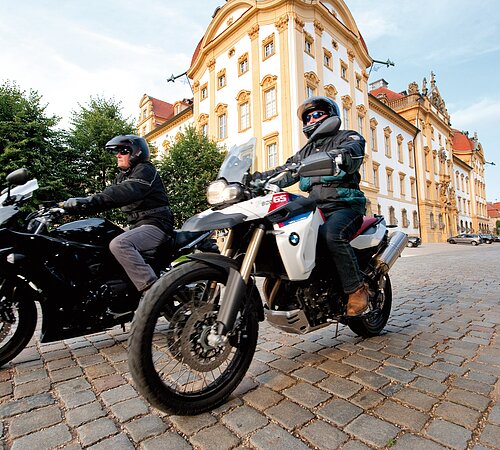 Motorradfahrer im Fränkischen Seenland